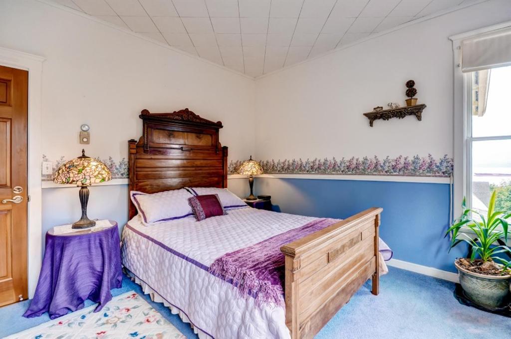 Astoria Painted Lady Historic Apt With River View! Екстер'єр фото